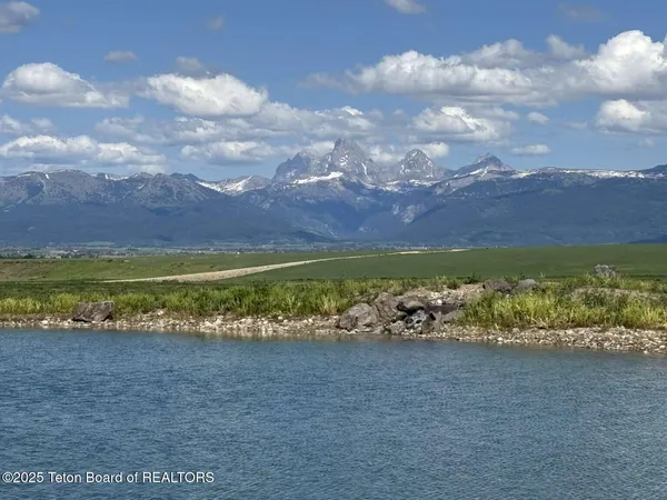 $4,599,999 | 4245 North 8000 West, Tetonia, ID 83452