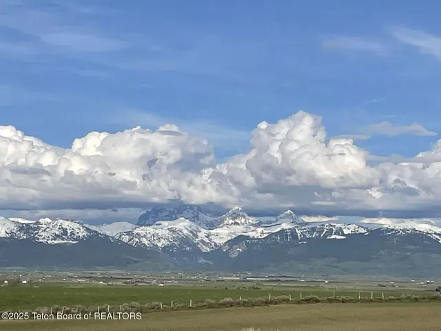 $4,599,999 | 4245 North 8000 West, Tetonia, ID 83452