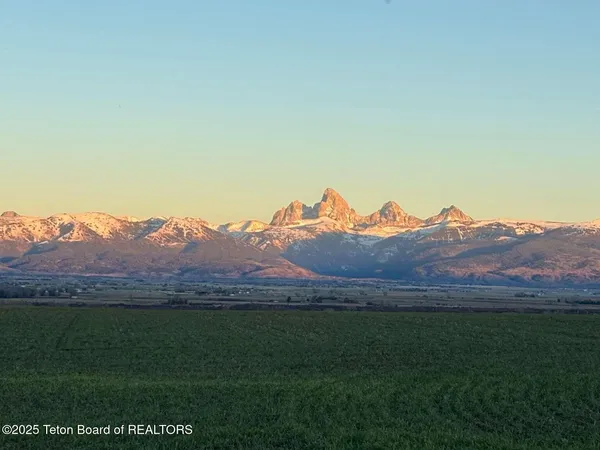 $4,599,999 | 4245 North 8000 West, Tetonia, ID 83452