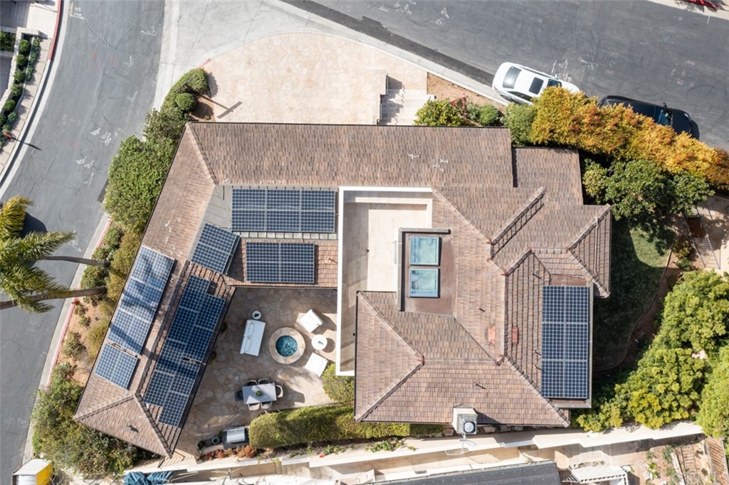 434 Emerald Bay Laguna Beach, CA 92651 - Photo 37 of 39 a front view of a house with garden