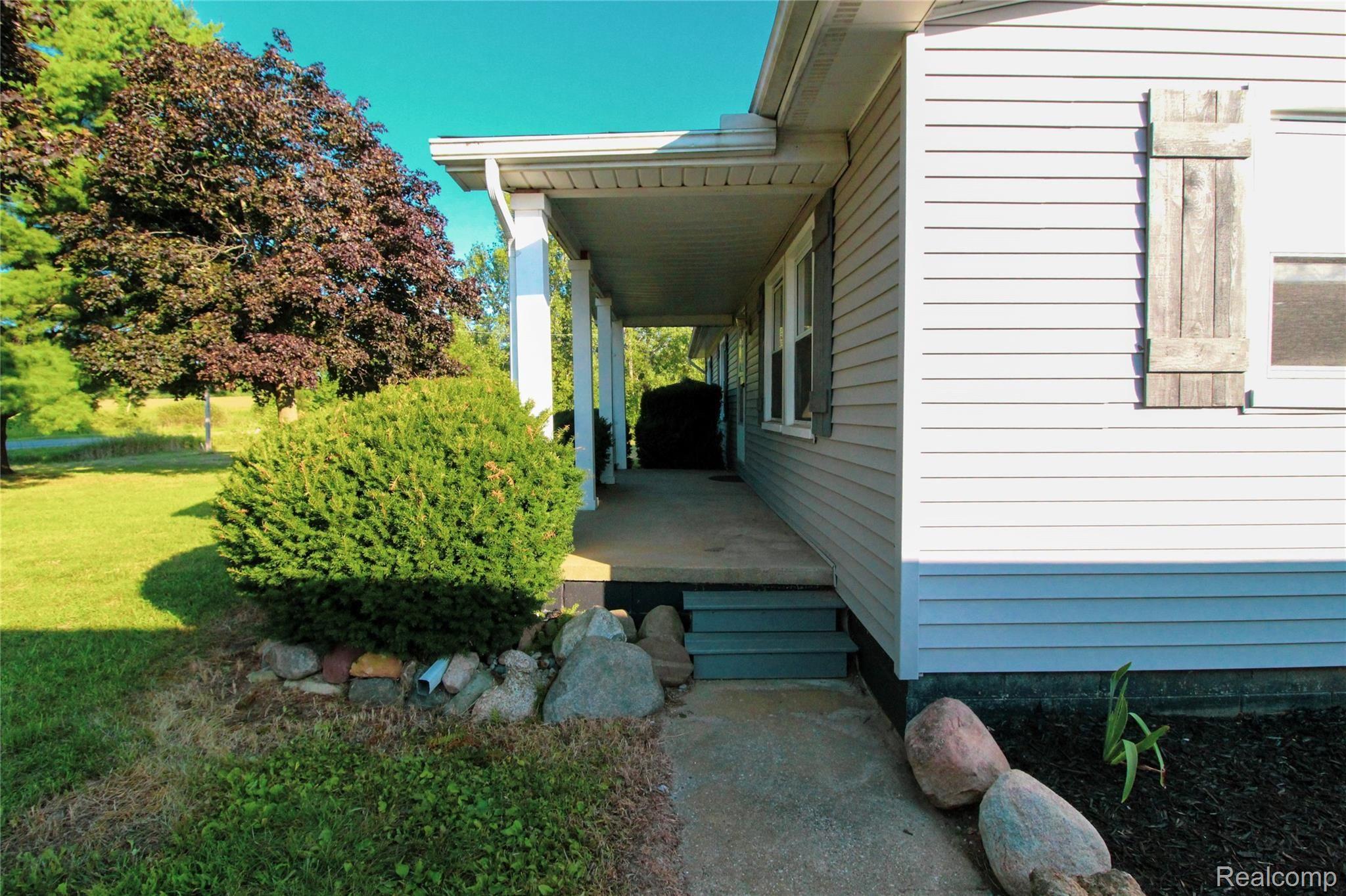 4053 Peters Road Columbiaville, MI 48421 - Photo 34 of 46 Front Porch.jpg