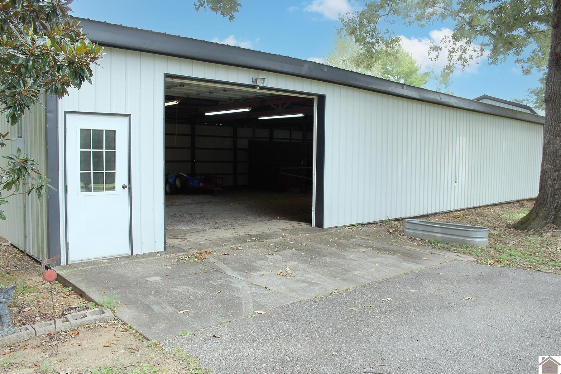 650 Robertson Road South Murray, KY 42071 - Photo 23 of 33 Photo 23