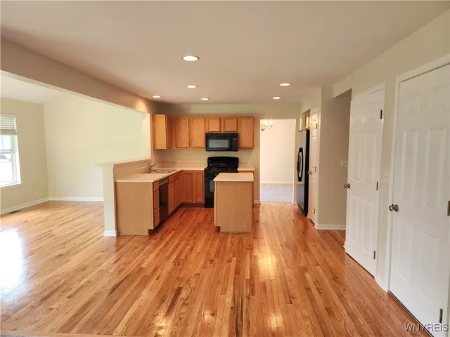 $484,900 | 5839 Pinehurst Court, Hamburg, NY 14085