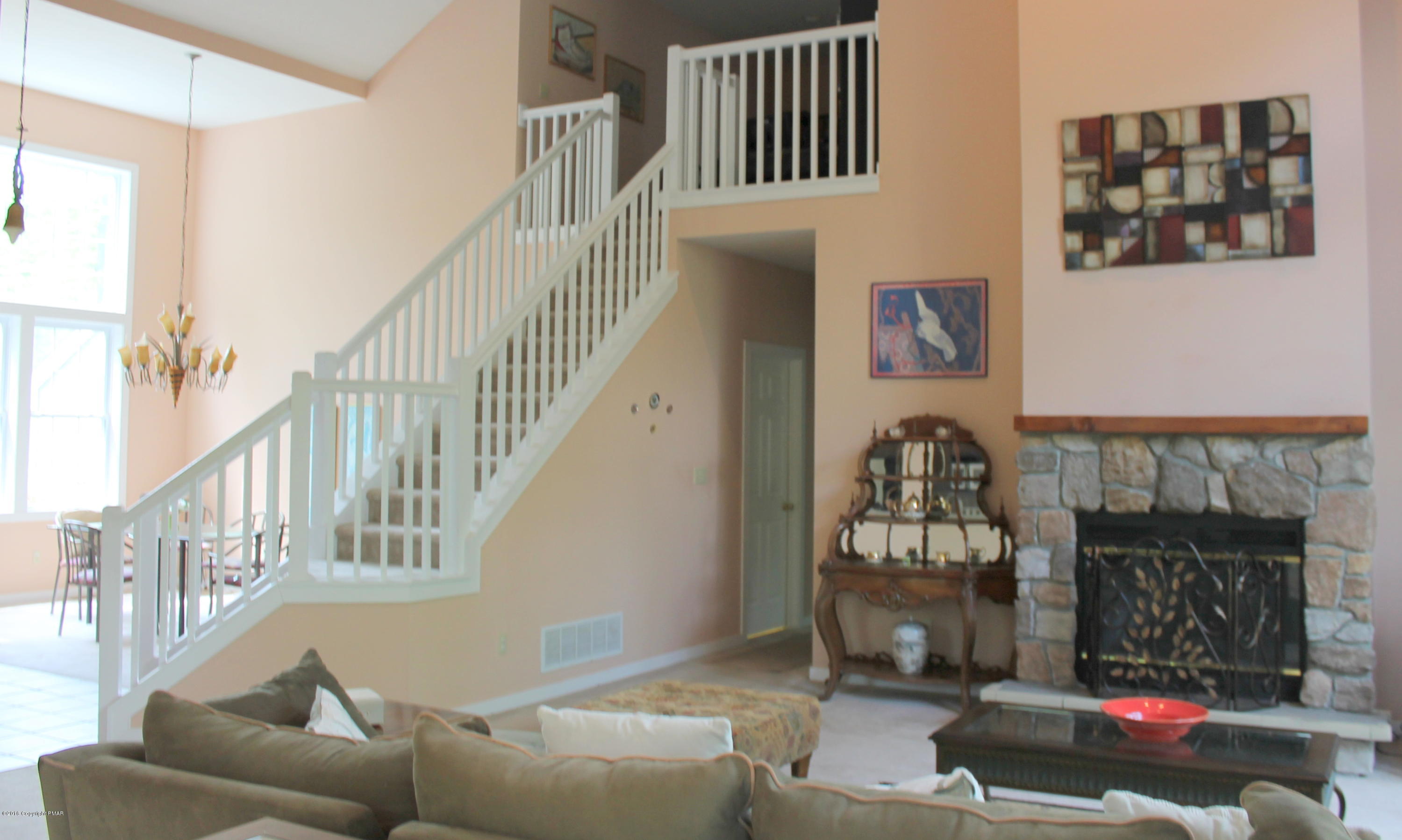 116 Plateau Road Long Pond, PA 18334 - Photo 3 of 21 Living