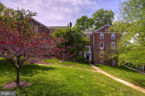 $549,000 | 3690 38th Street Northwest, Unit C237, Washington, DC 20016