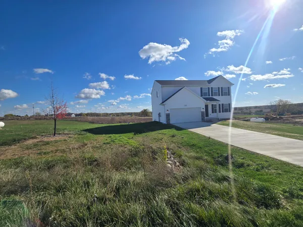 $399,900 | 12823 High Rdg Court, Freeport, MI 49325