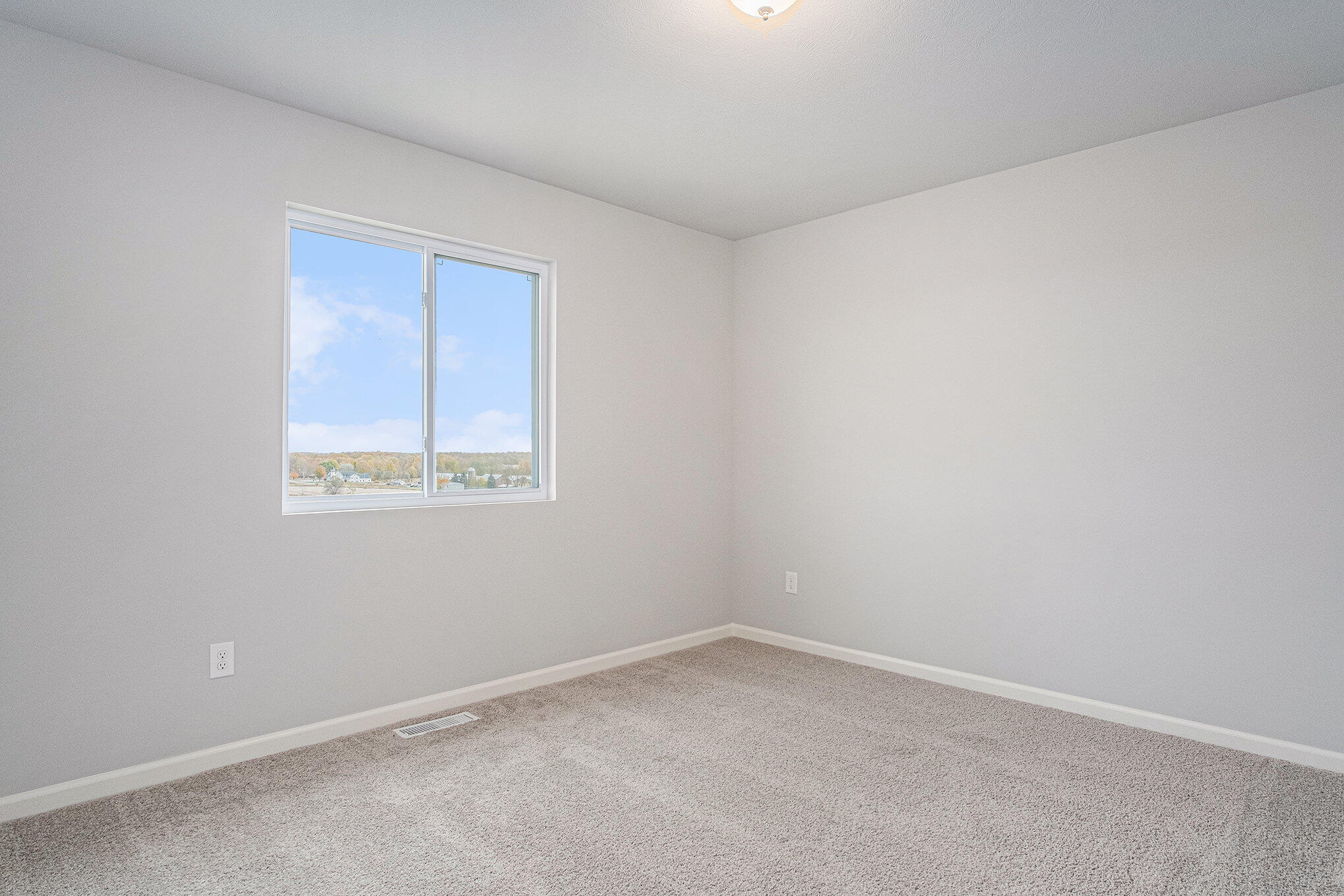 12823 High Rdg Court Freeport, MI 49325 - Photo 15 of 29 HRA013-i1880-BR3