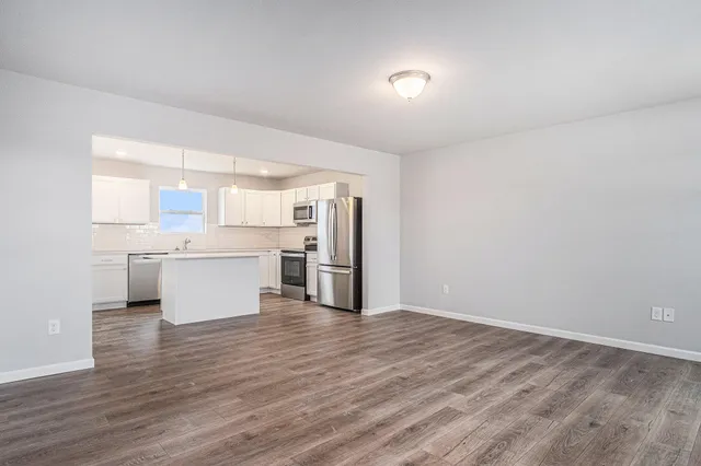 $399,900 | 12823 High Rdg Court, Freeport, MI 49325