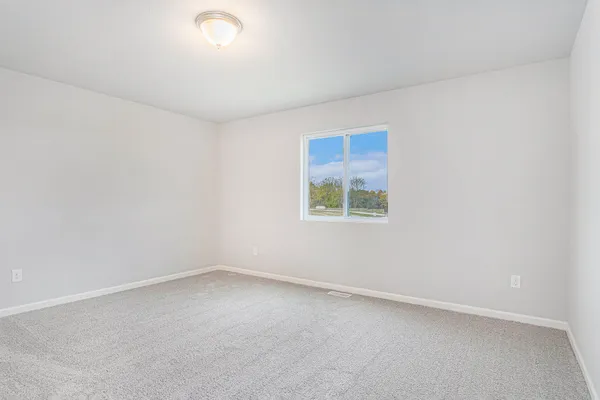 $399,900 | 12823 High Rdg Court, Freeport, MI 49325