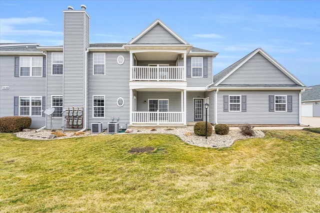 $1,700 | 3030 East Stillwater Landing, Unit 103 | Waters Edge