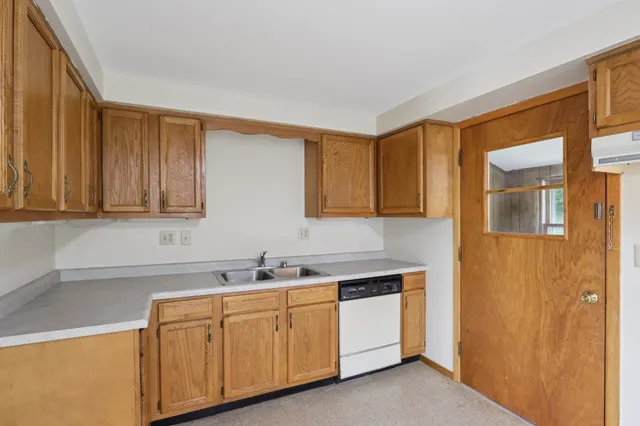 $599,000 | 616 North Main Street, Cottage Grove, WI 53527