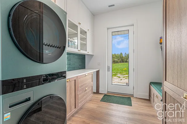 $1,790,000 | 1985 68th Street, Fennville, MI 49408