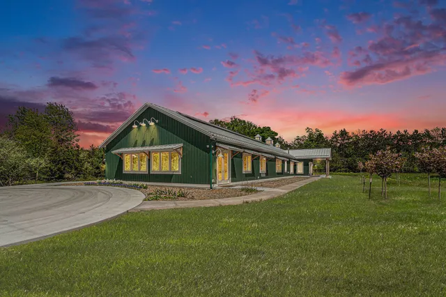 $1,790,000 | 1985 68th Street, Fennville, MI 49408