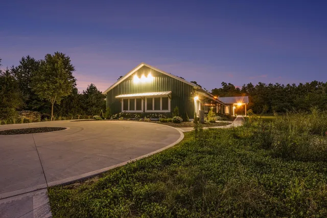$1,790,000 | 1985 68th Street, Fennville, MI 49408