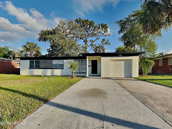 $1,824 | 6238 Round Oak Lane, Jacksonville, FL 32277