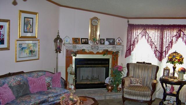 8132 Chestnut Ridge Road Lynchburg, TN 37352 - Photo 2 of 20 Large 15x27 living room with plenty of room for gatherings