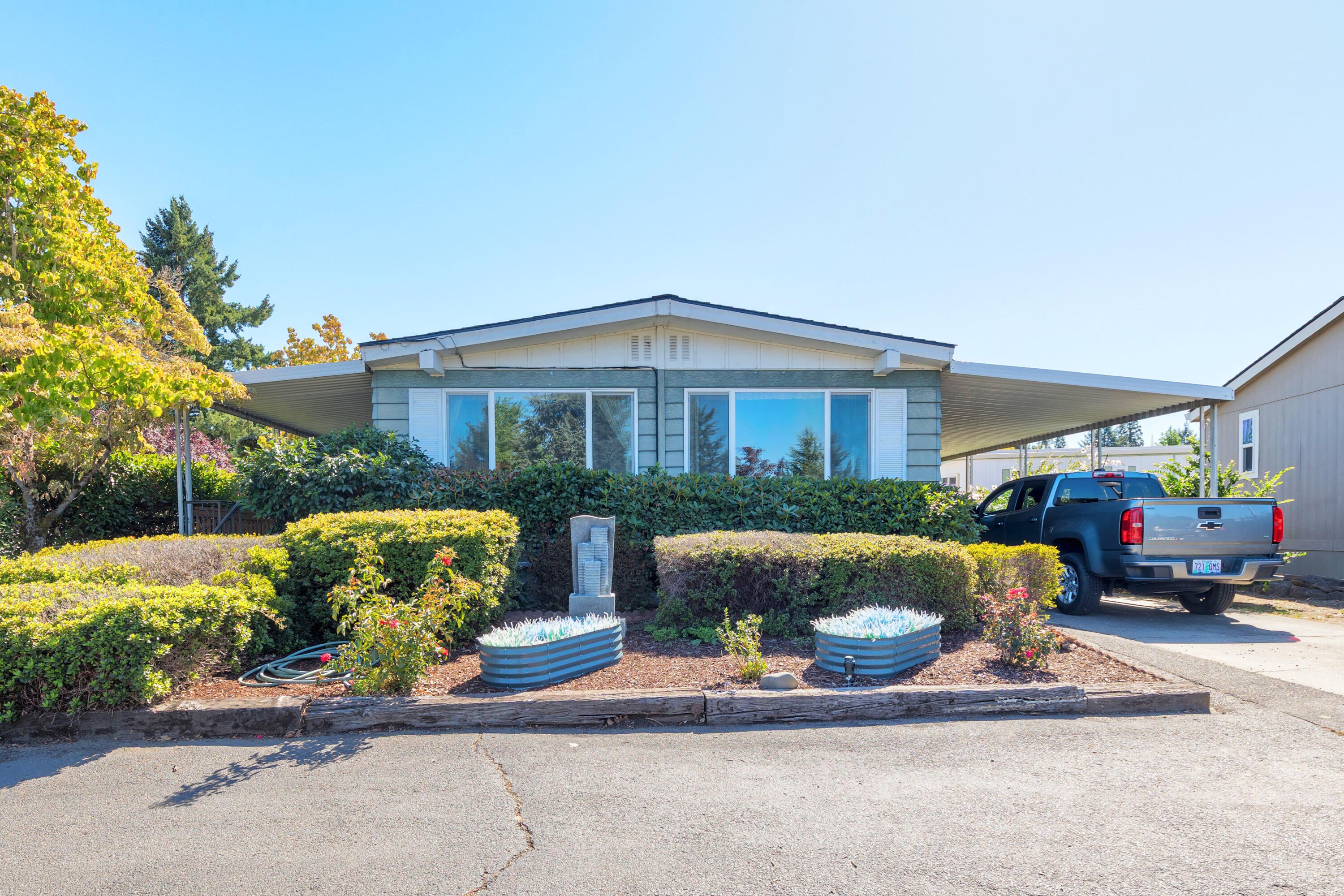 2373 Southwest Webster Road Grants Pass, OR 97526 - Photo 4 of 39 Front VIew