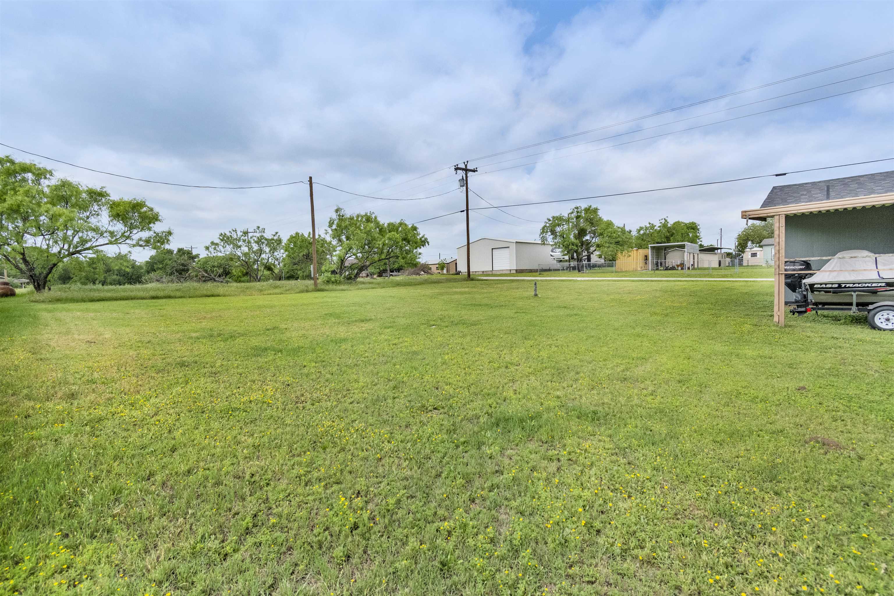 1324 Dojo Tow, TX 78672 - Photo 7 of 22 Space for shop
