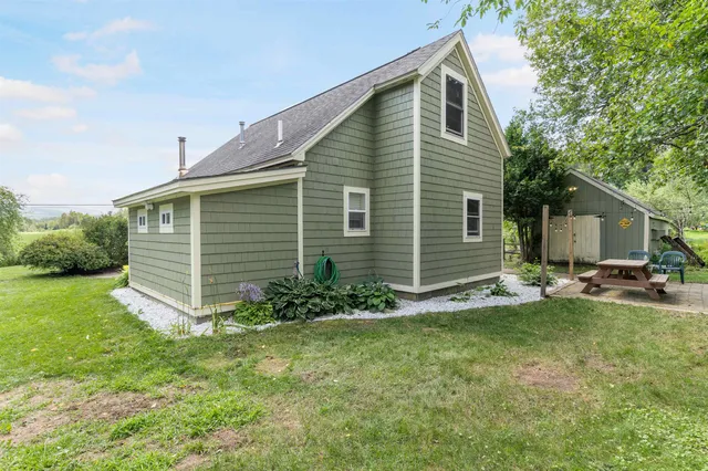 $329,000 | 30 Carlton Hill Road, Whitefield, NH 03598