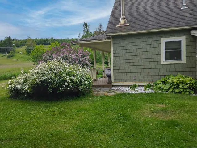 $329,000 | 30 Carlton Hill Road, Whitefield, NH 03598