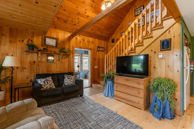 $329,000 | 30 Carlton Hill Road, Whitefield, NH 03598