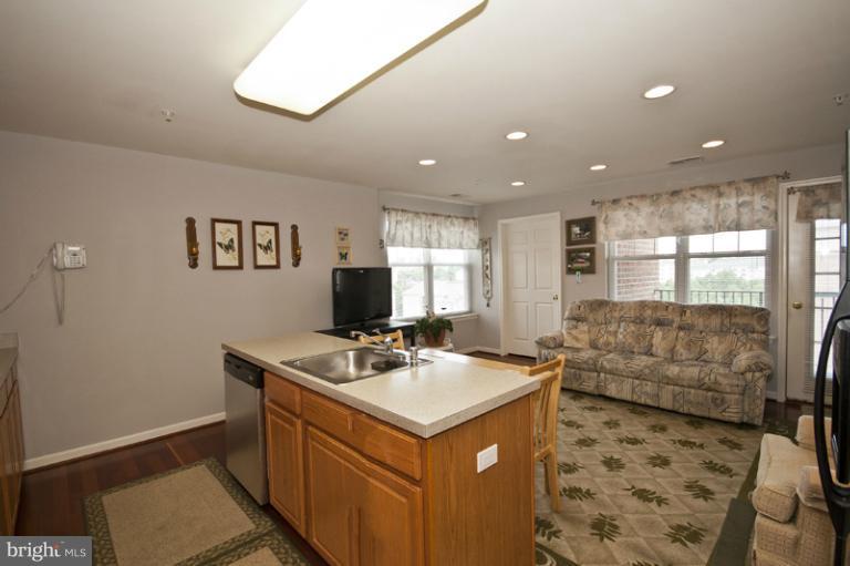 4750 Coyle Road, Unit 305 Owings Mills, MD 21117 - Photo 18 of 30 Kitchen