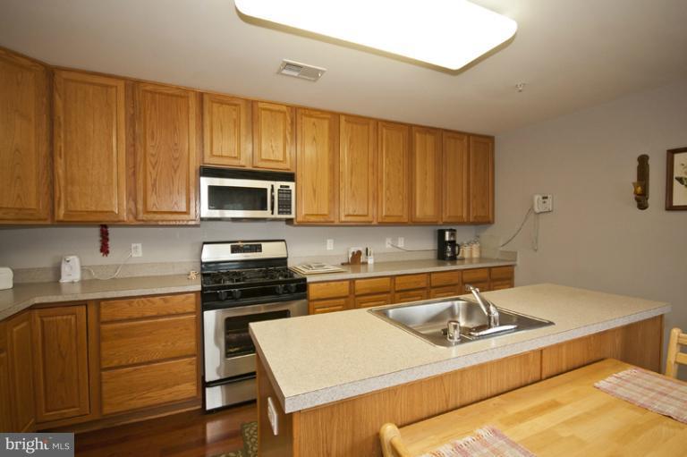 4750 Coyle Road, Unit 305 Owings Mills, MD 21117 - Photo 27 of 30 Kitchen