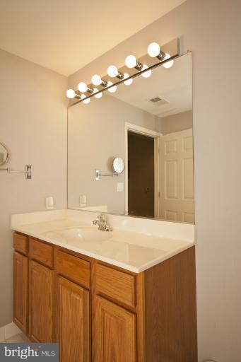 4750 Coyle Road, Unit 305 Owings Mills, MD 21117 - Photo 4 of 30 Bath