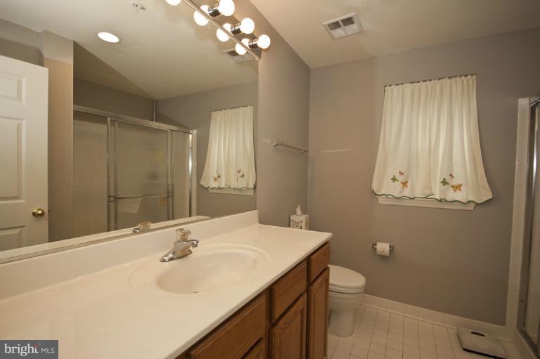 4750 Coyle Road, Unit 305 Owings Mills, MD 21117 - Photo 9 of 30 Bath (Master)