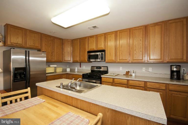 4750 Coyle Road, Unit 305 Owings Mills, MD 21117 - Photo 10 of 30 Kitchen
