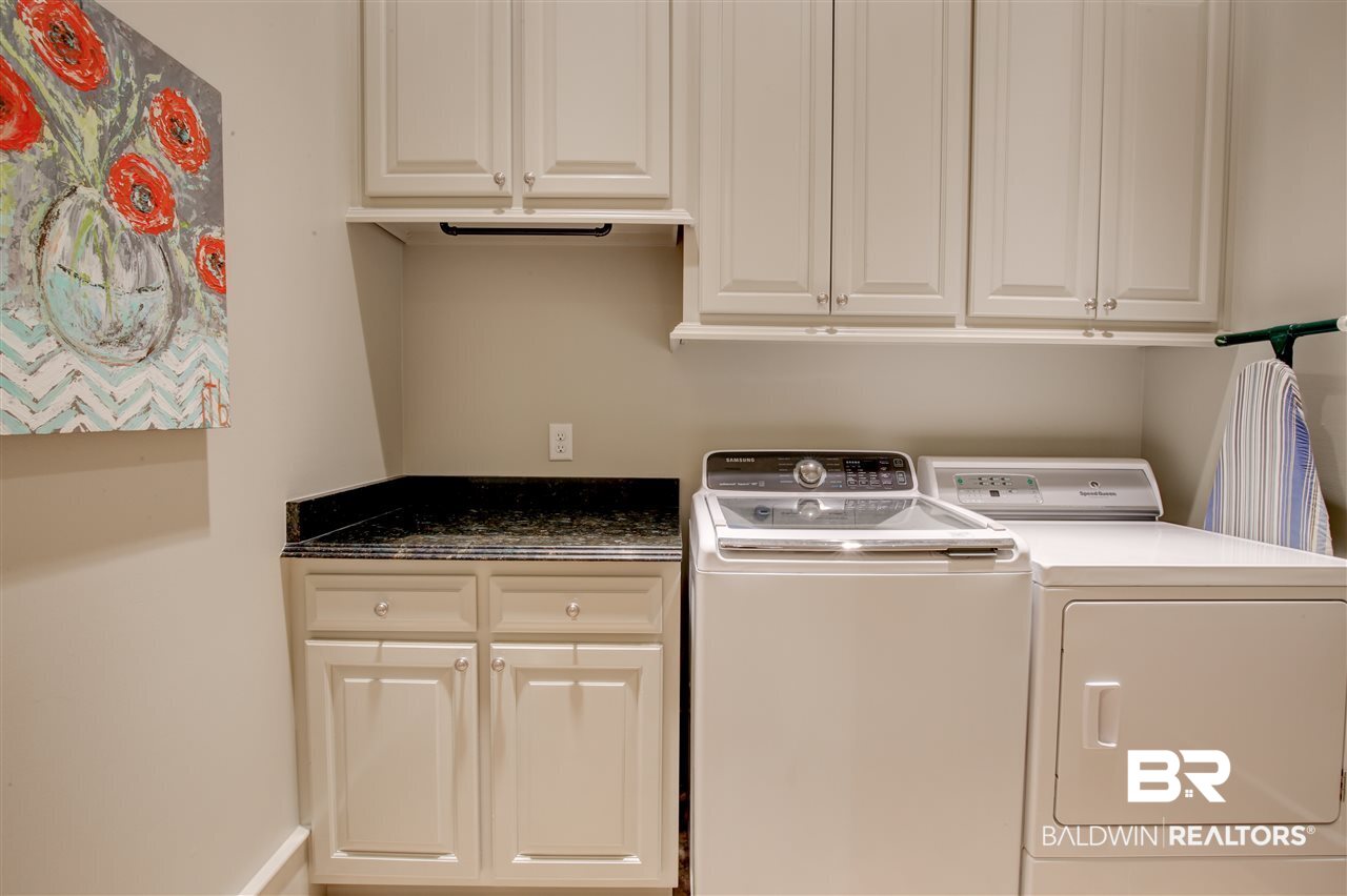 573 Falling Water Boulevard Fairhope, AL 36532 - Photo 32 of 40 laundry room