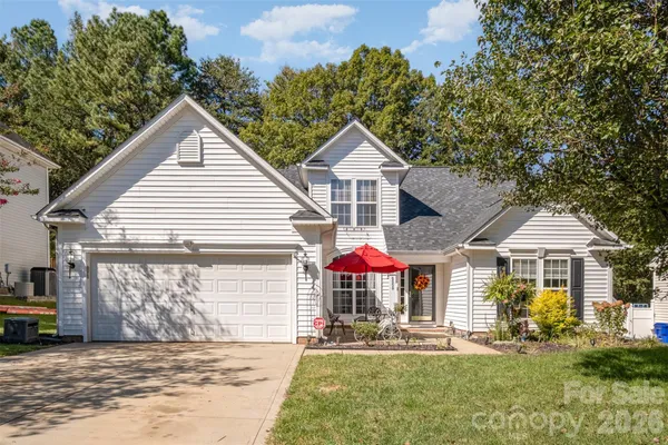 $465,000 | 6859 Lakecrest Court, Denver, NC 28037