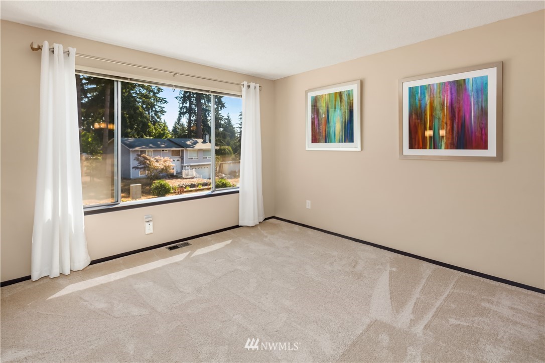 21620 6th Avenue West Bothell, WA 98021 - Photo 2 of 15