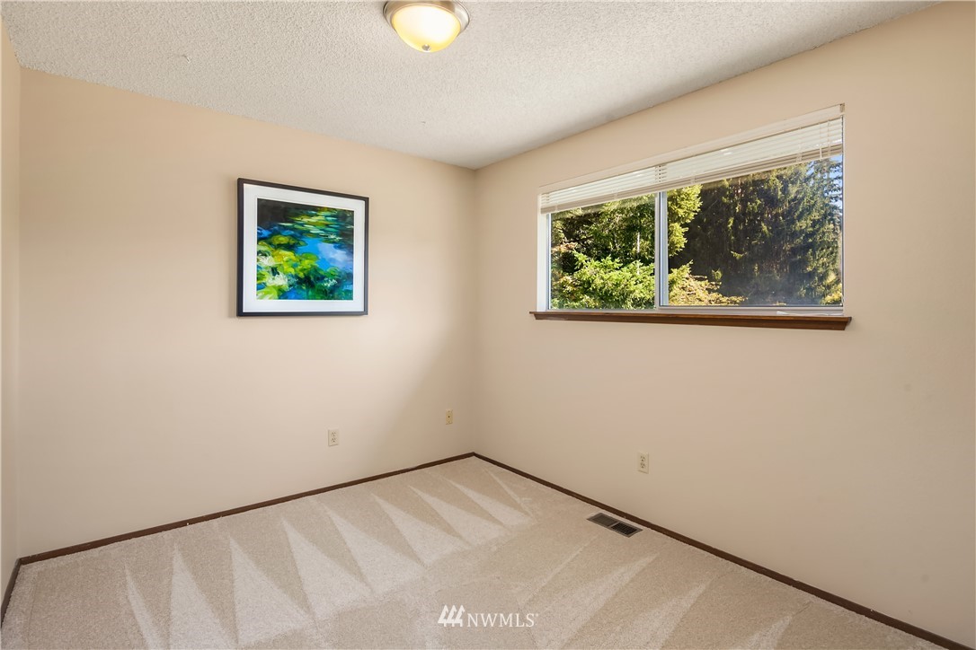 21620 6th Avenue West Bothell, WA 98021 - Photo 8 of 15