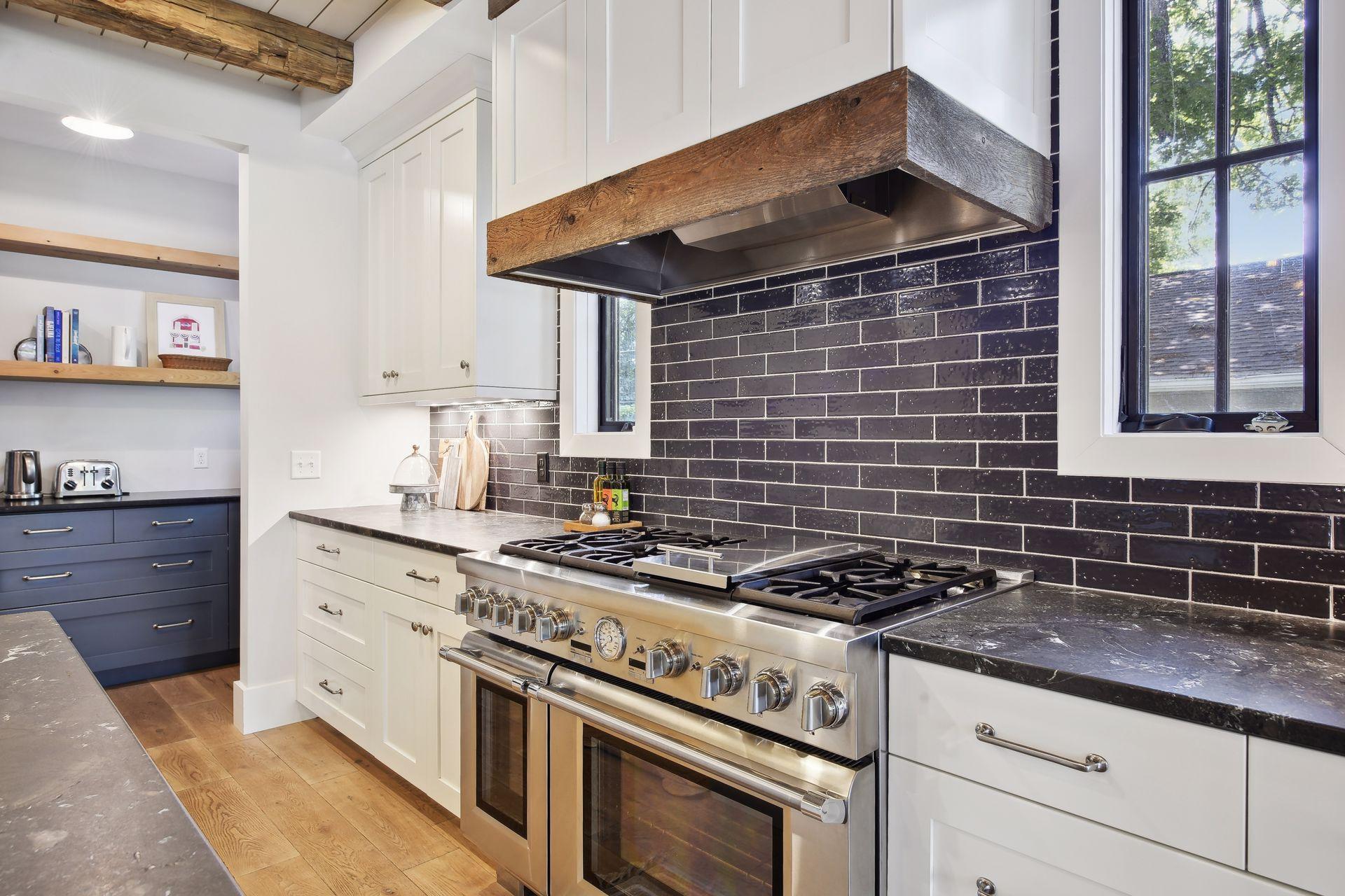 4260 Jefferson Street Deephaven, MN 55331 - Photo 10 of 50