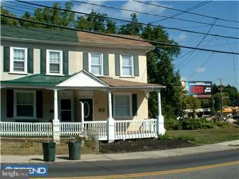 949 Springfield Road Darby, PA 19023 - Photo 3 of 10
