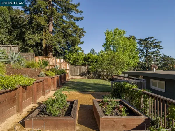 $885,000 | 6555 Saroni Drive, Oakland, CA 94611