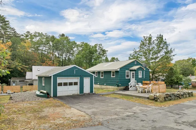 $380,000 | 36 Circle Drive, Meredith, NH 03253