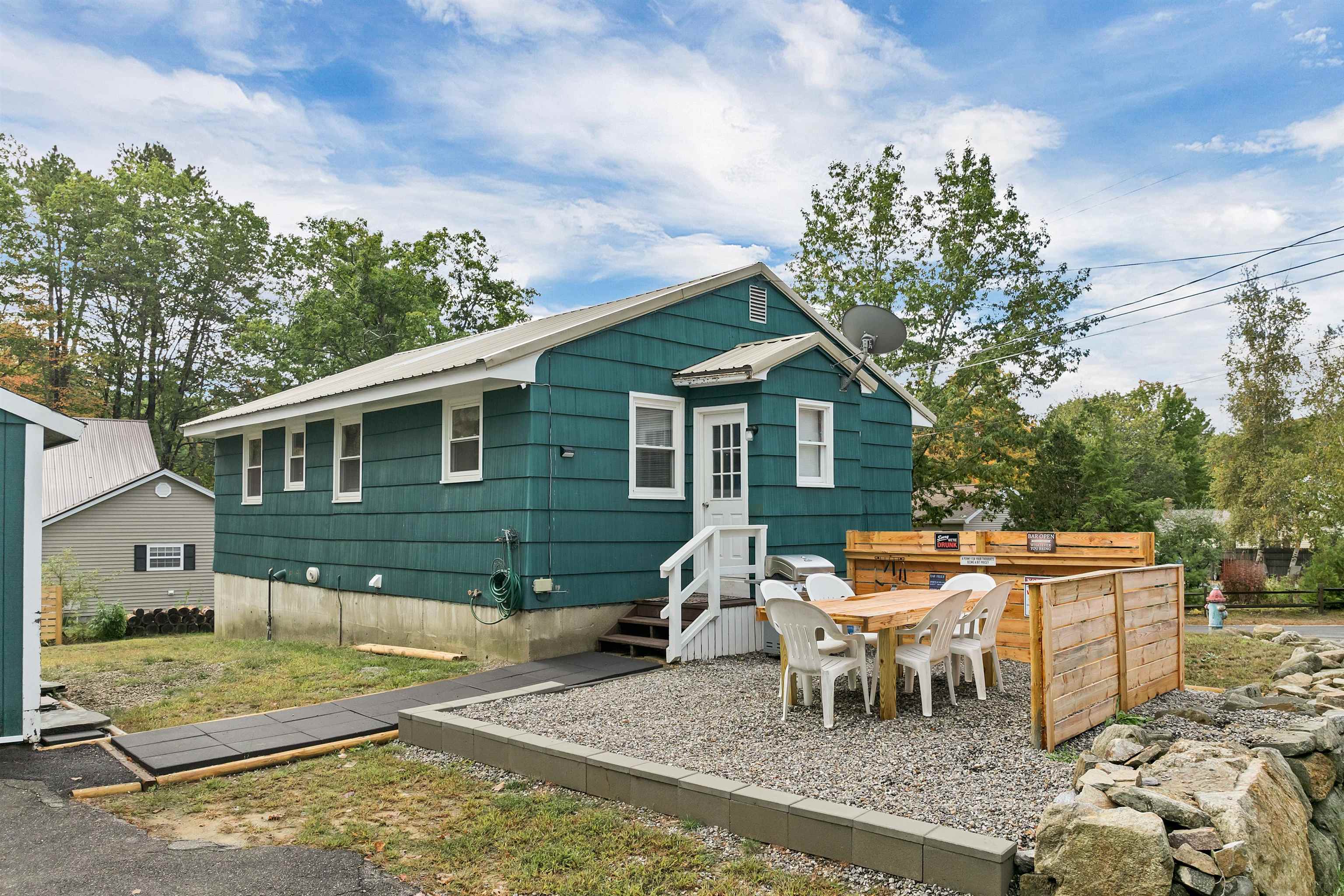 36 Circle Drive Meredith, NH 03253 - Photo 4 of 28