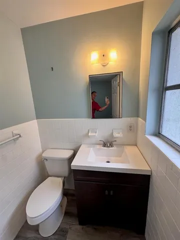 $1,700 | 6421 Finance Avenue, Weeki Wachee, FL 34607