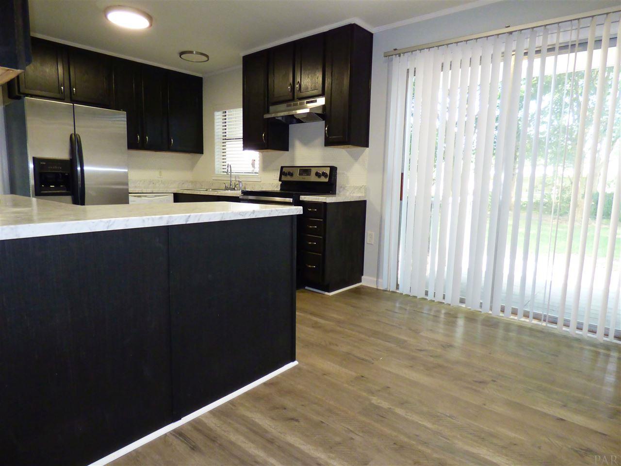 3357 Wellington Road Pensacola, FL 32504 - Photo 6 of 27 Gallery Image 6