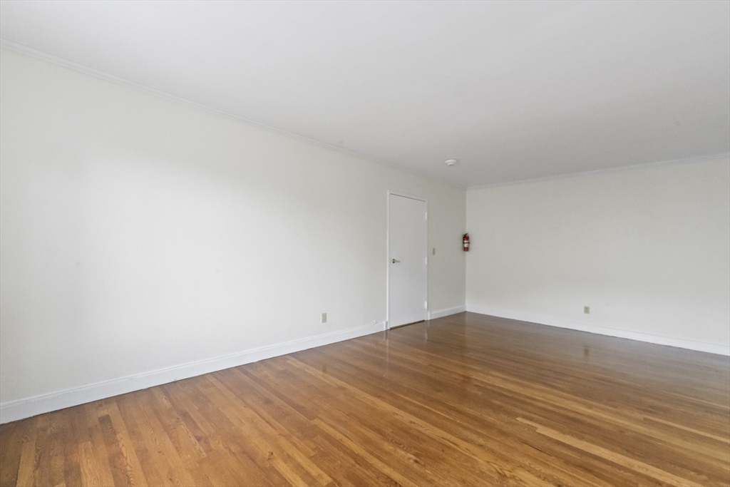 38-40 Cedar Street, Unit 243 Worcester, MA 01609 - Photo 12 of 31