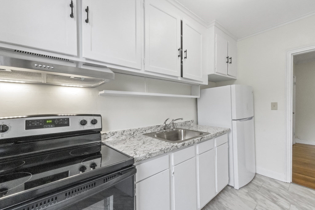 38-40 Cedar Street, Unit 243 Worcester, MA 01609 - Photo 16 of 31