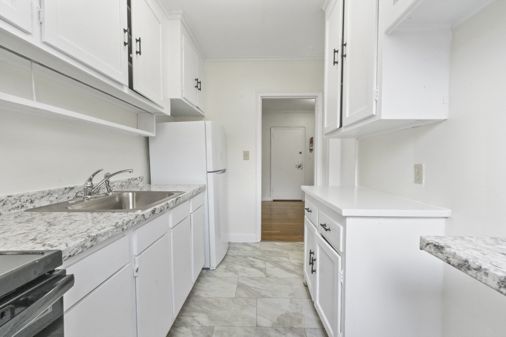 38-40 Cedar Street, Unit 243 Worcester, MA 01609 - Photo 17 of 31