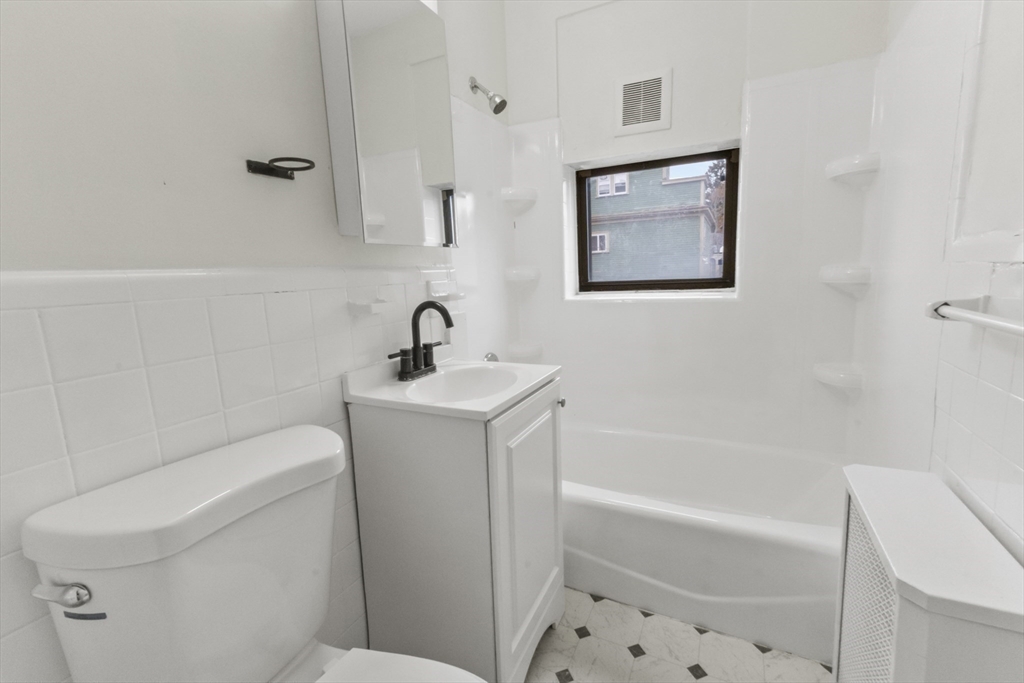 38-40 Cedar Street, Unit 243 Worcester, MA 01609 - Photo 22 of 31