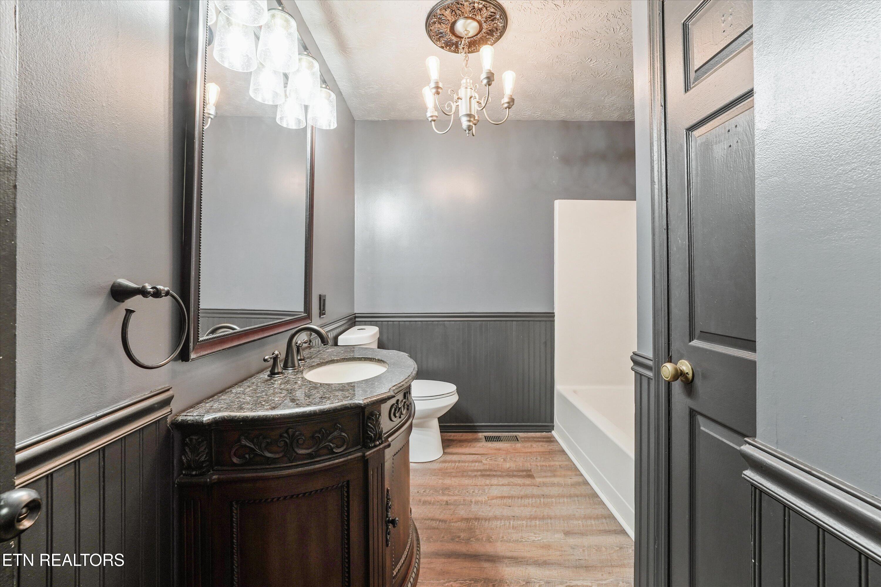 250 Ollis Road Oliver Springs, TN 37840 - Photo 19 of 47 Bathroom 1