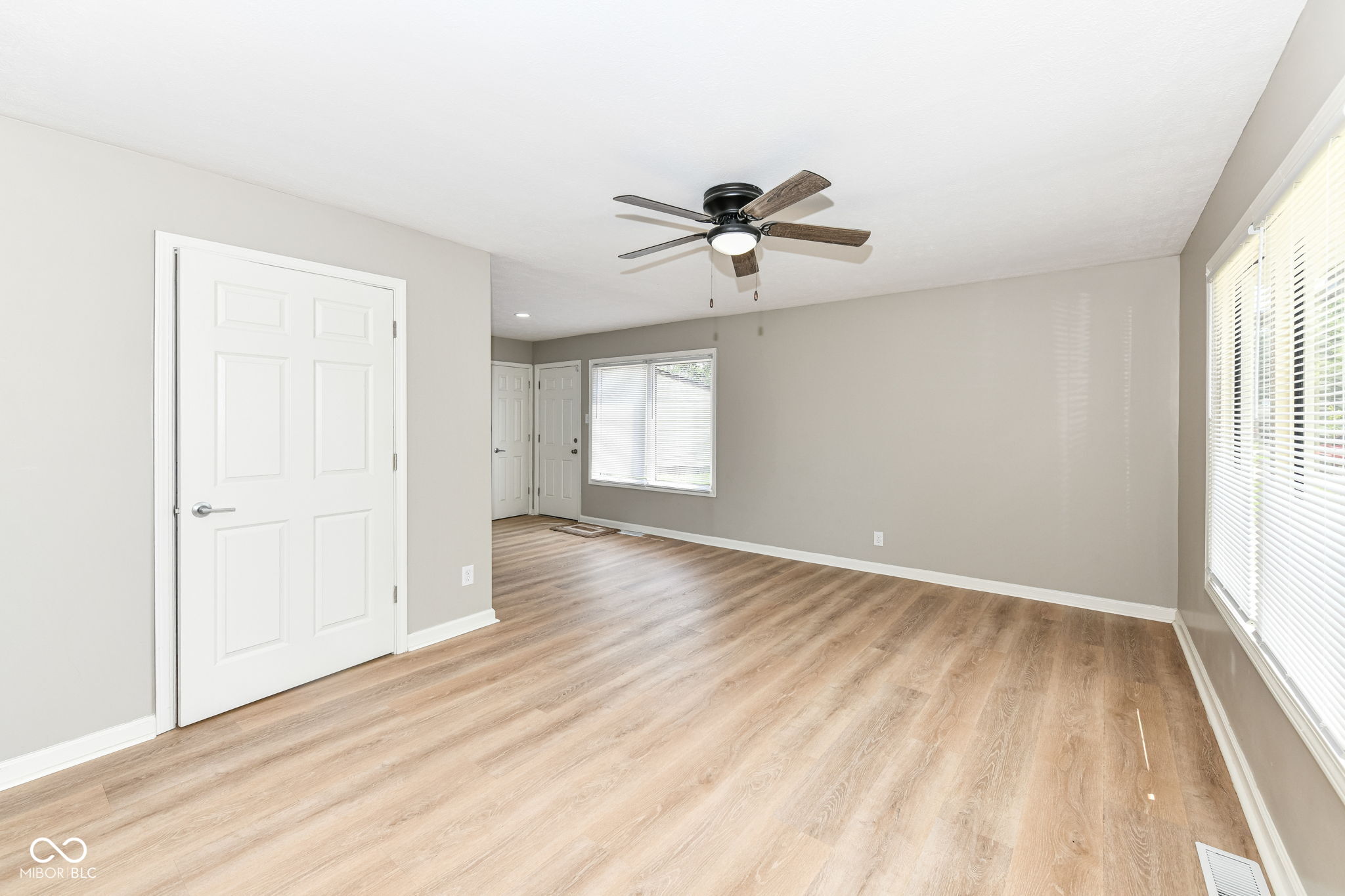 3109 Keswick Road Indianapolis, IN 46222 - Photo 3 of 30