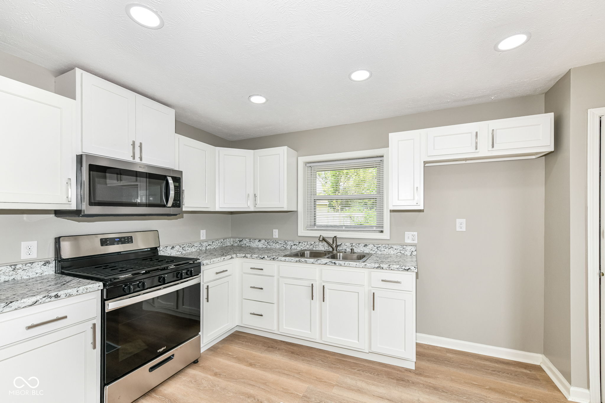 3109 Keswick Road Indianapolis, IN 46222 - Photo 10 of 30