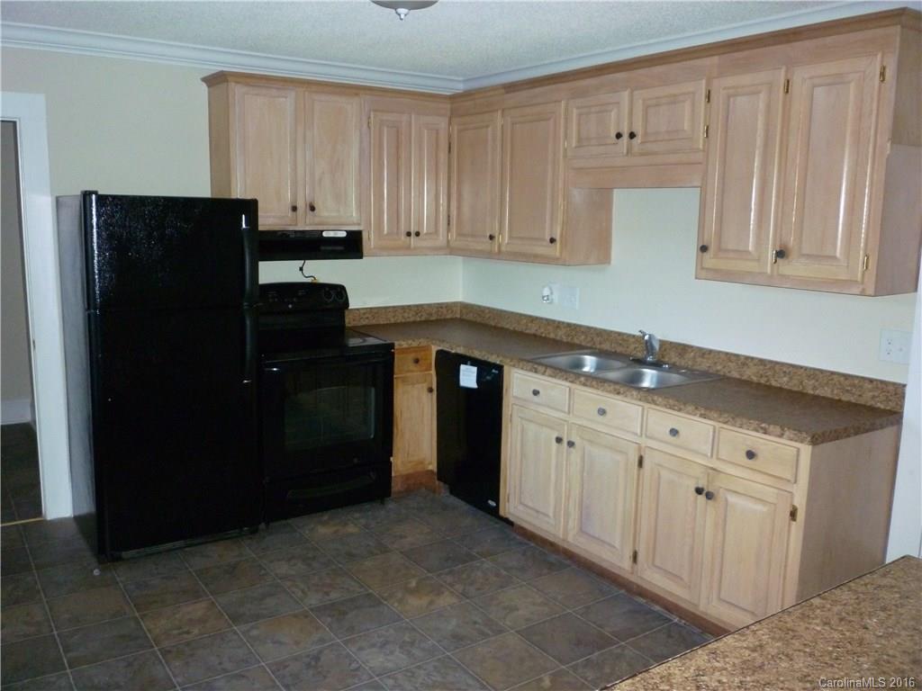 807 Bethpage Road Kannapolis, NC 28081 - Photo 4 of 10 Gallery Image 4