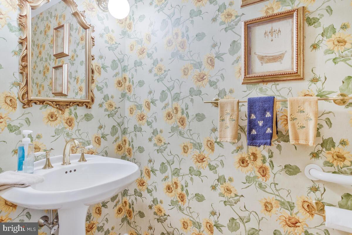 6233 Medora Road Linthicum Heights, MD 21090 - Photo 26 of 58